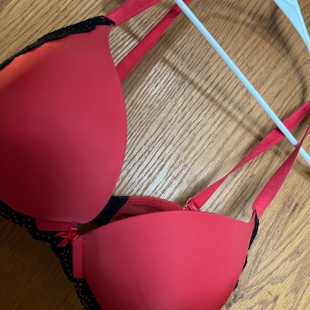 Torrid Bra 40D Red with black lace and little bow